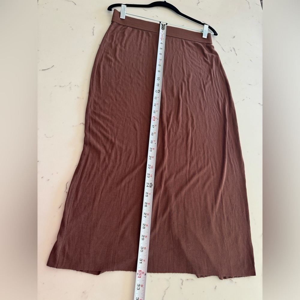 Sweet Romeo Brown Ribbed Midi Skirt - Picture 8 of 8